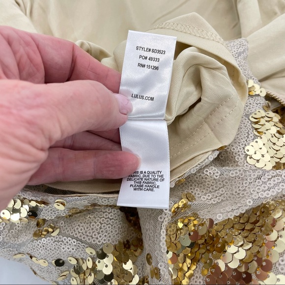 NWT Lulu’s Dress with Sequins Nude & Gold Small - Picture 11 of 12